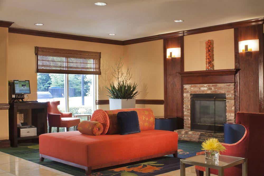 Fairfield Inn & Suites By Marriott Atlanta Kennesaw Exterior photo