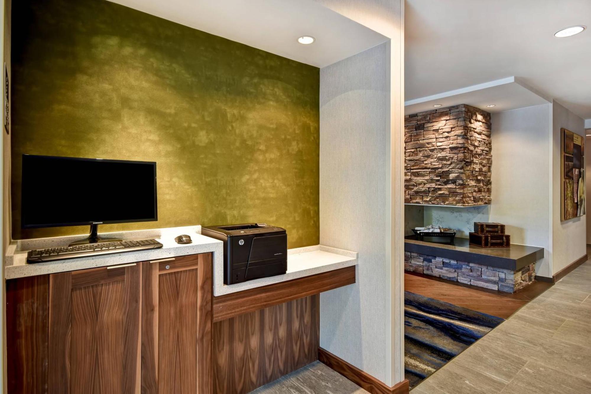 Fairfield Inn & Suites By Marriott Atlanta Kennesaw Exterior photo