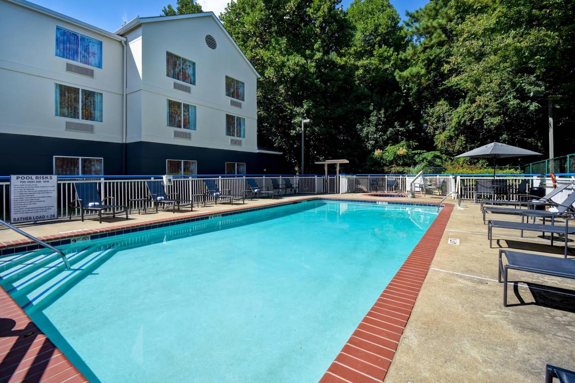Fairfield Inn & Suites By Marriott Atlanta Kennesaw Exterior photo